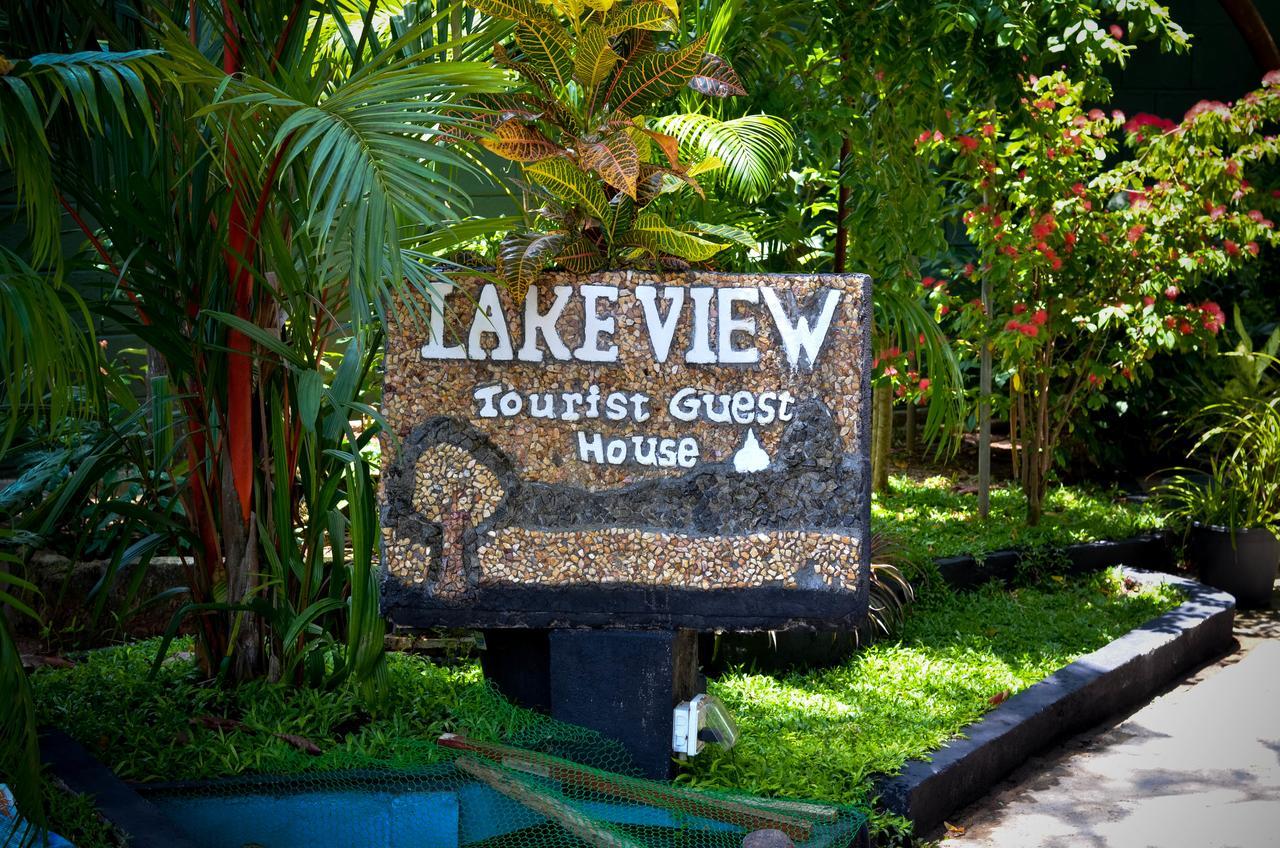 Lake View The Tourist Guest House Holambra Exterior foto